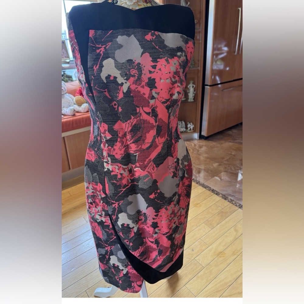 Strapless Floral Sheath Dress in Black and Pink António Berardi size 46/10
